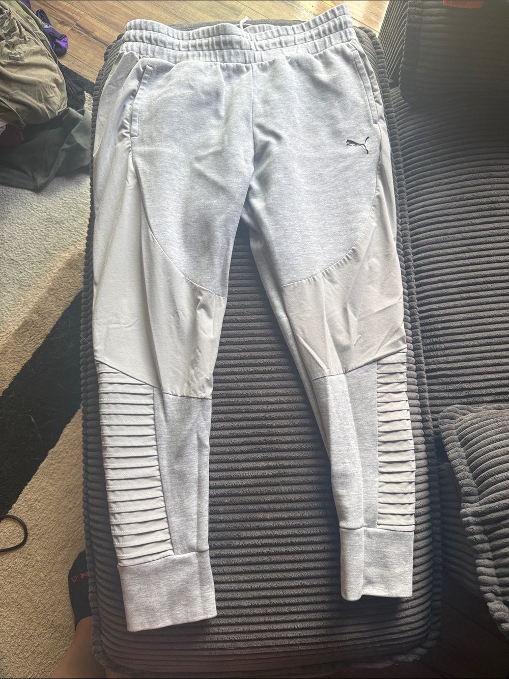 Puma Women’s Light Gray Jogger-Style Jeggings